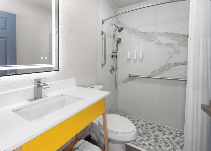 Hotel Rodeway - Gurnee 2*