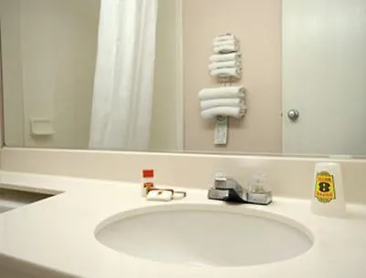 Rodeway - Gurnee Hotel Waukegan